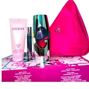 GUESS Pink Fragrance Gift Set Perfume Lotion Travel Spray Bag NEW